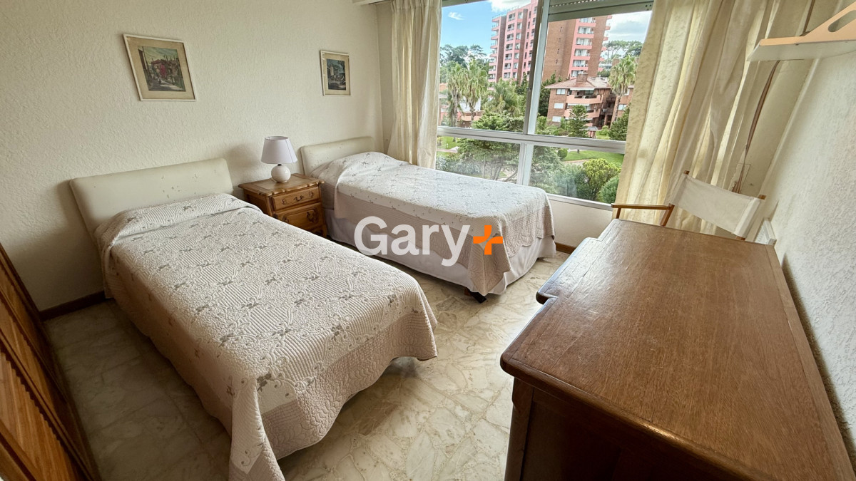Apartamento ID.29244 - Apartamento en venta frente al mar en Punta del Este