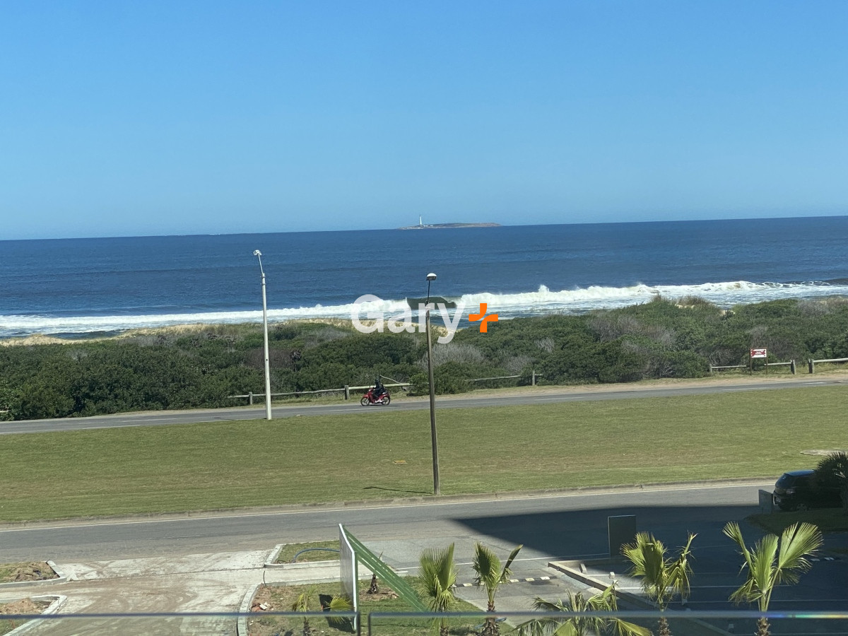 Apartamento ID.27358 - Apartamento de 2 dormitorios en venta, Punta del Este