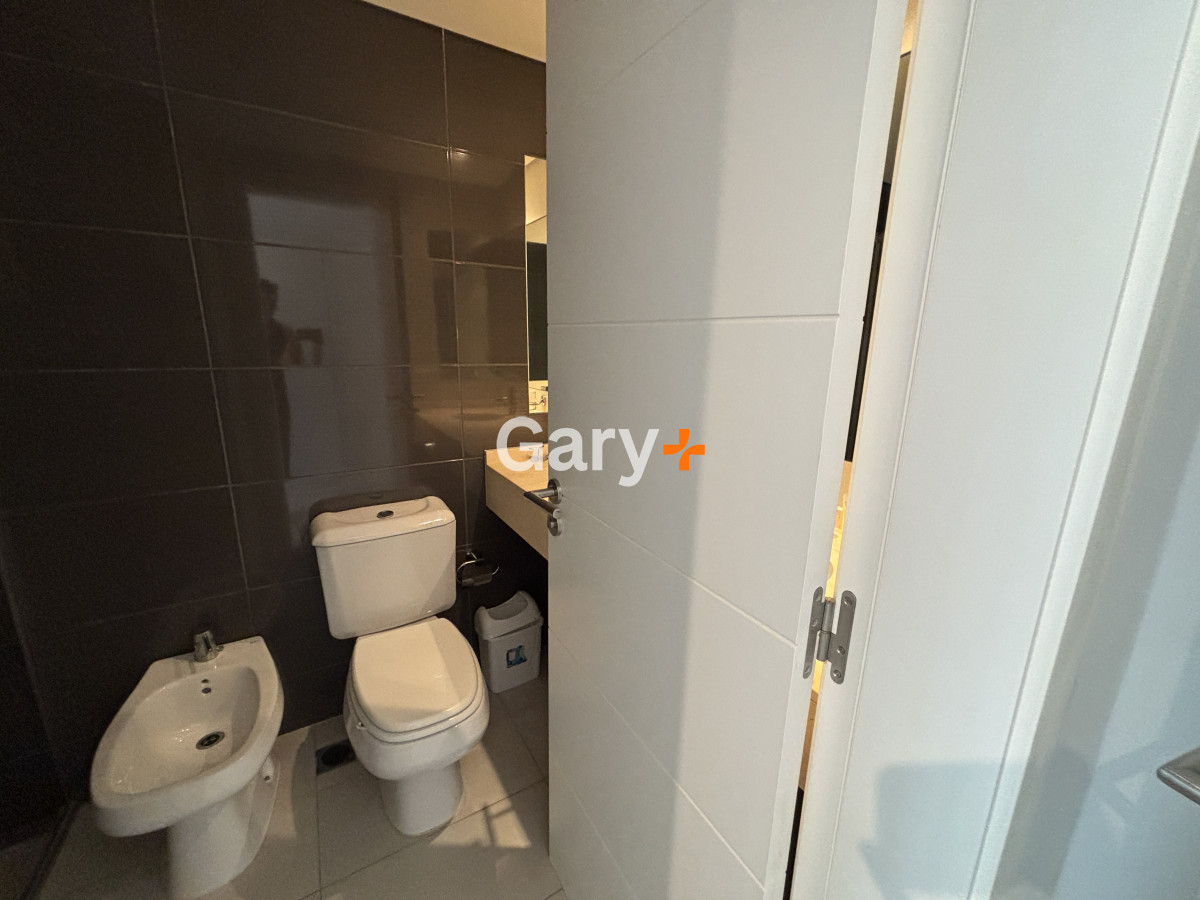 Apartamento ID.3600 - Apartamento en venta y alquiler temporario  3 dormitorios en Playa Brava, Punta del Este