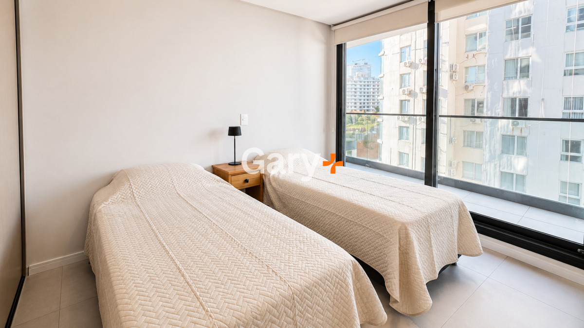 Apartamento ID.26196 - Apartamento de 2 dormitorios en alquiler temporal, Playa Brava Punta del Este