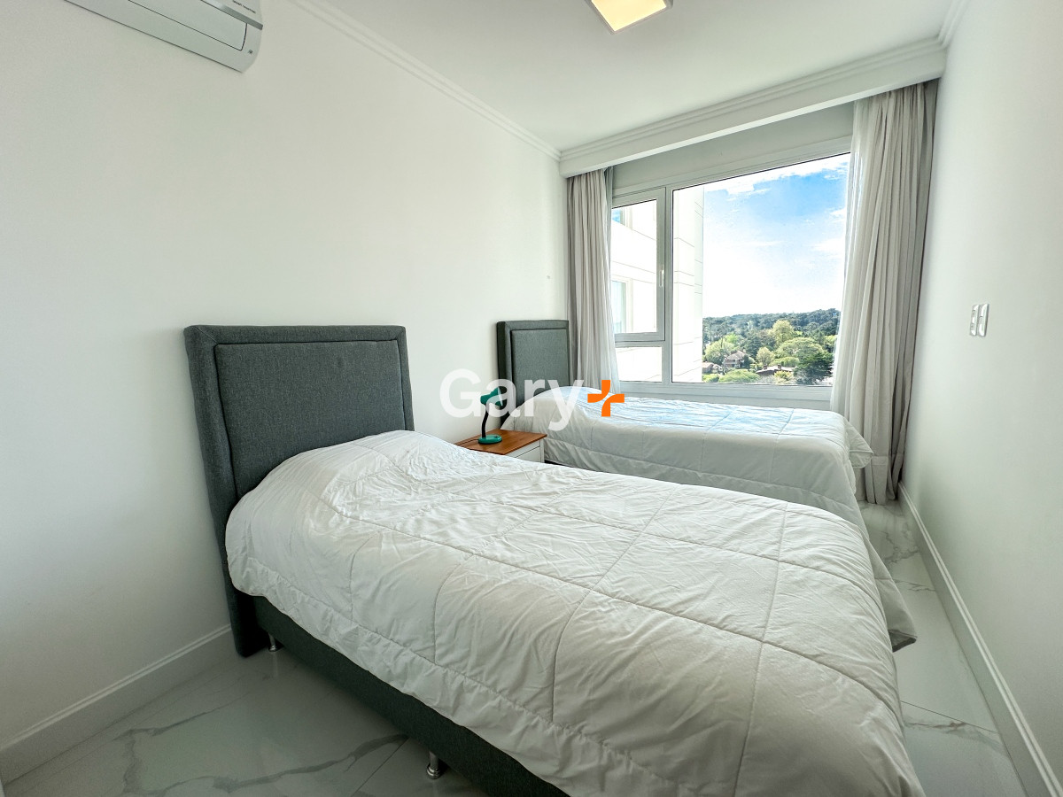 Apartamento ID.25161 - Apartamento de 3 dormitorios en venta en Punta del Este
