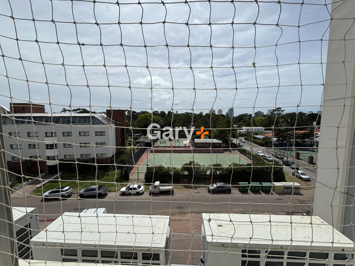 Apartamento ID.11196 - Apartamento de 2 dorm. - frente a playa mansa punta del este 