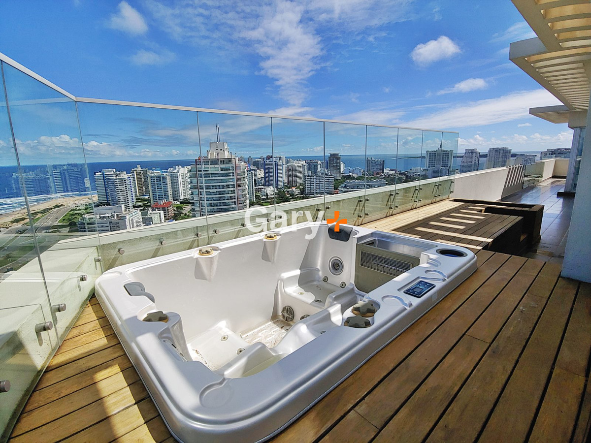 Apartamento ID.1455 - Apartamento en venta Pent House de 4 dormitorios en Playa Brava, Punta del Este