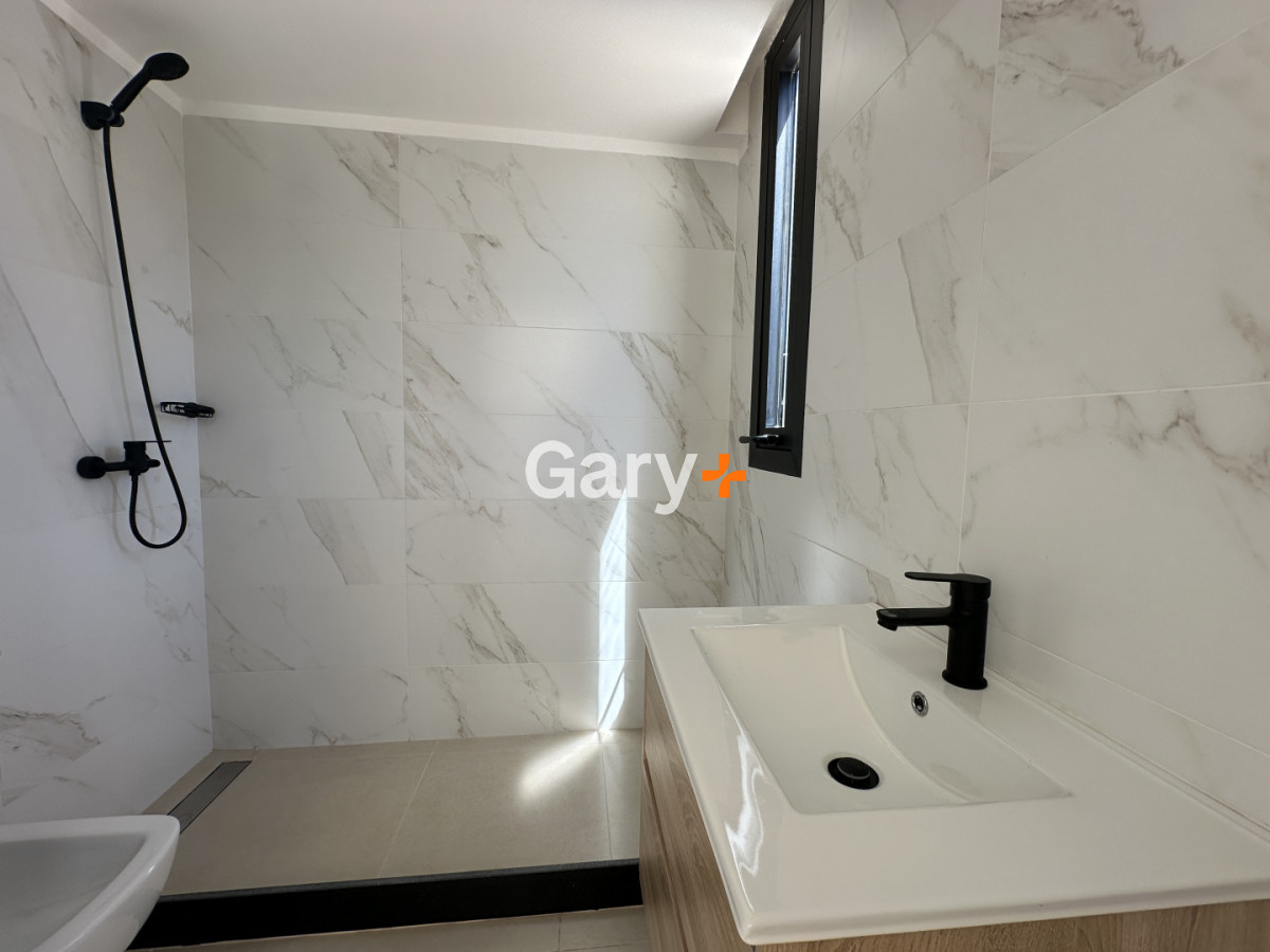 Apartamento ID.28678 - Apartamento en venta de 2 dormitorios, Aidy Grill, Punta del Este.