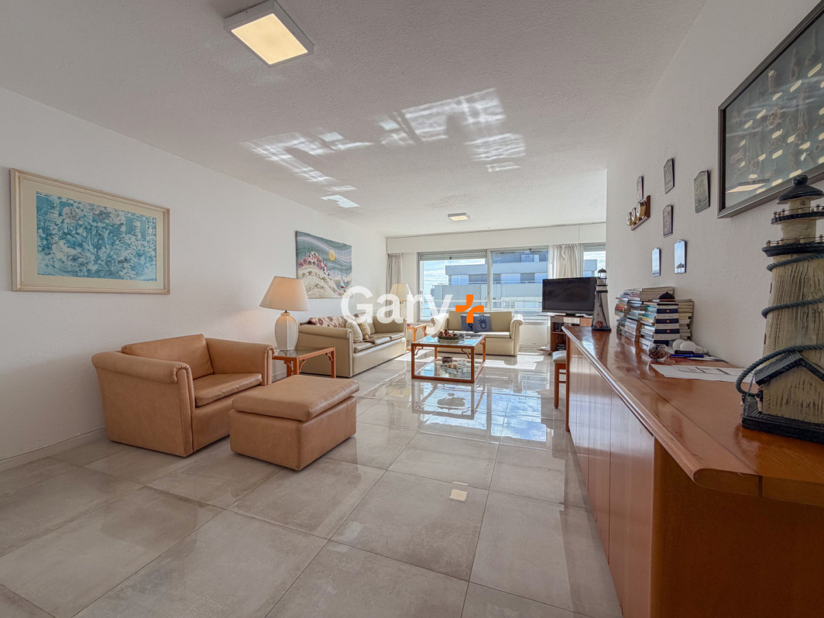 Apartamento ID.18425 - Apartamento en venta, Puerto Punta del Este