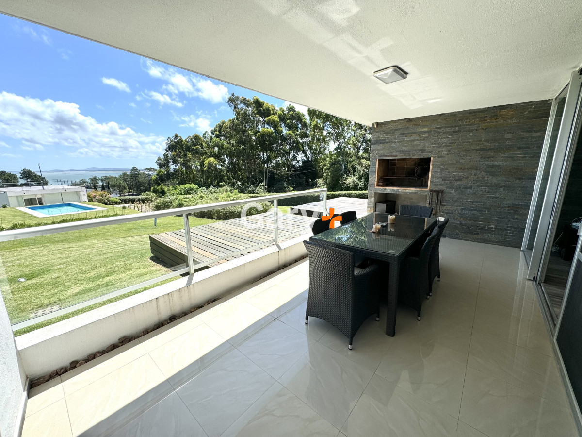 Apartamento ID.25267 - Apartamento en venta de 2 dormitorios en Punta Ballena, Punta del Este, Maldonado