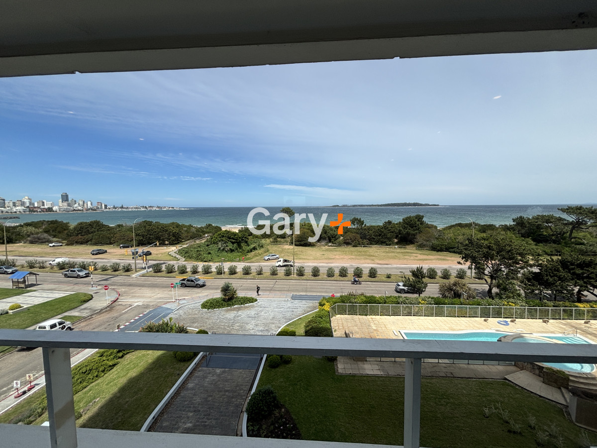 Apartamento ID.11196 - Apartamento de 2 dorm. - frente a playa mansa punta del este 