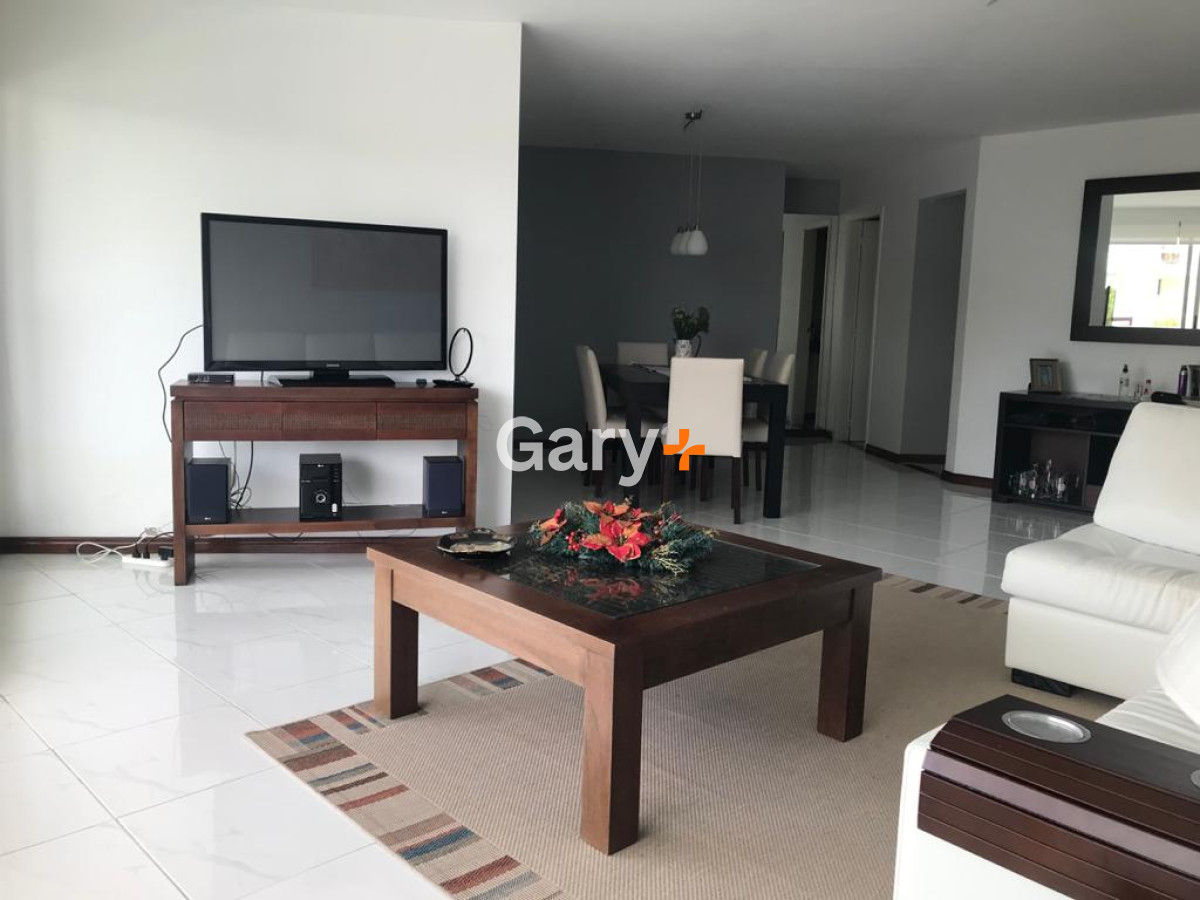 Apartamento ID.19316 - Departamento de 3 dormitorios frente al mar