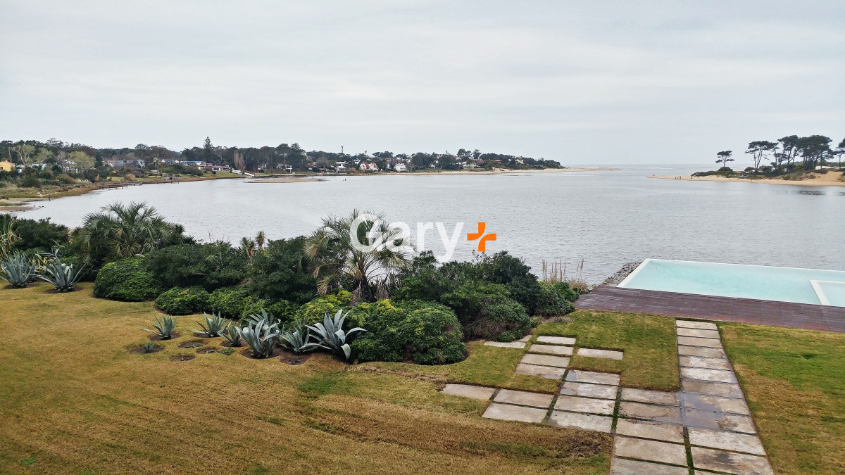 Apartamento ID.24668 - Apartamento en Venta en La Barra