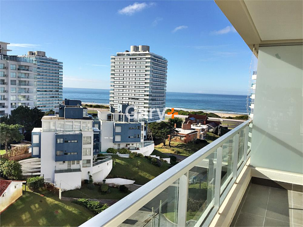 Apartamento ID.15866 - Apartamento en venta de 2 dormitorios en playa brava Punta del Este