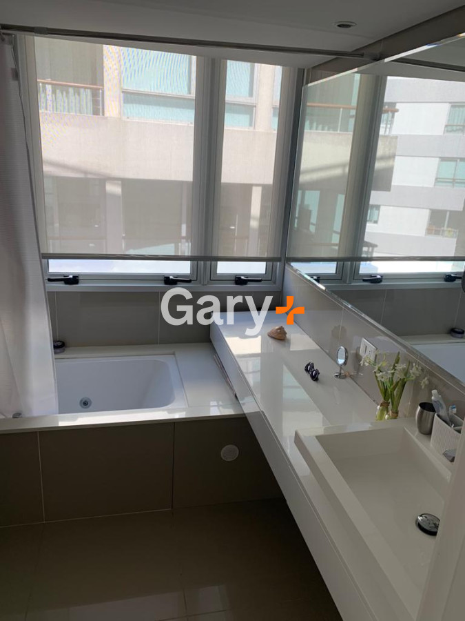 Apartamento ID.1147 - Apartamento en venta Playa Mansa 3 dormitorios