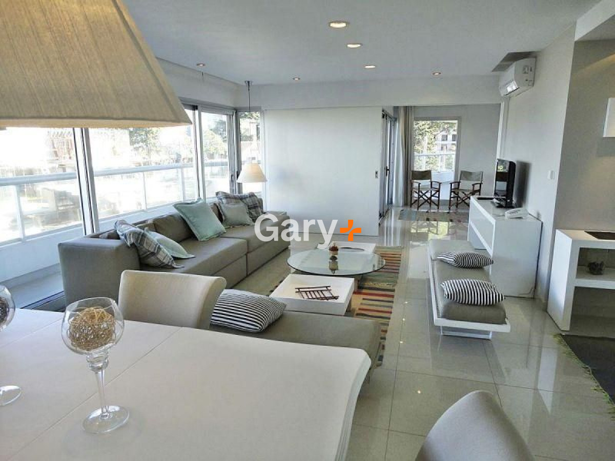 Apartamento ID.3552 - Semi piso en alquiler temporario Punta Del Este