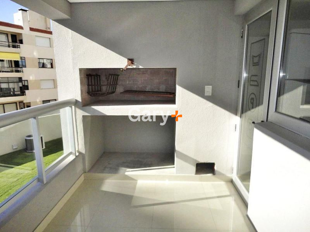Apartamento ID.3552 - Semi piso en alquiler temporario Punta Del Este