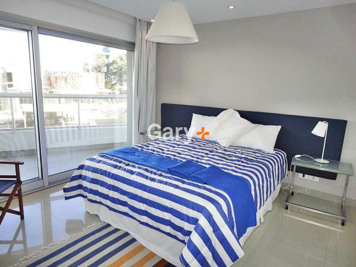 Apartamento ID.3552 - Semi piso en alquiler temporario Punta Del Este