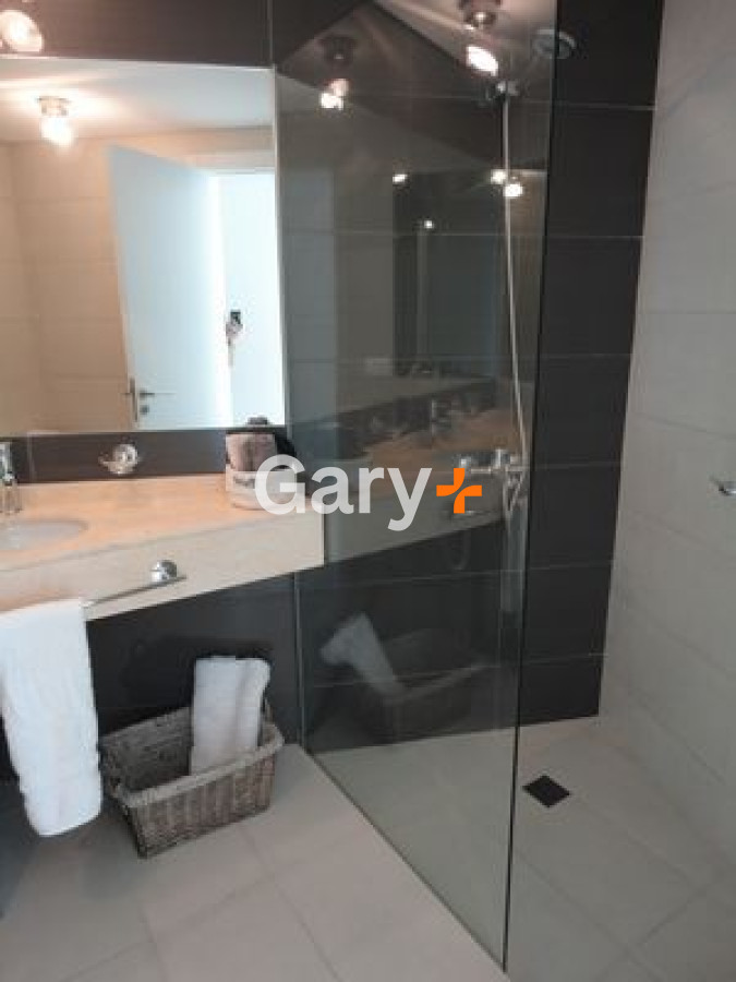 Apartamento ID.3600 - Apartamento en venta y alquiler temporario  3 dormitorios en Playa Brava, Punta del Este