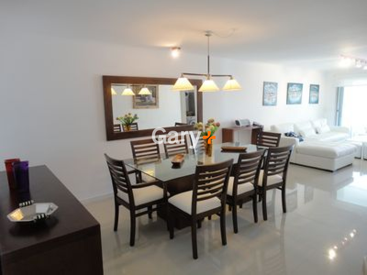 Apartamento ID.3600 - Apartamento en venta y alquiler temporario  3 dormitorios en Playa Brava, Punta del Este