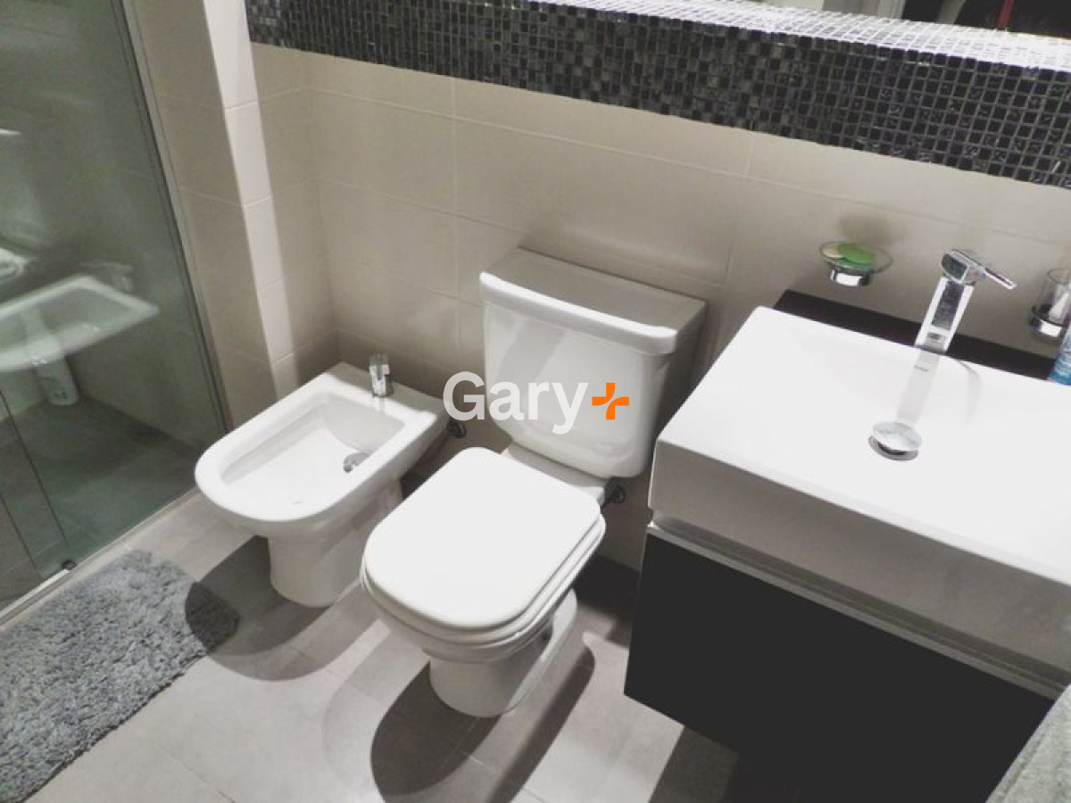 Apartamento ID.708 - Apartamento en venta Playa Mansa frente al mar  2 dormitorios