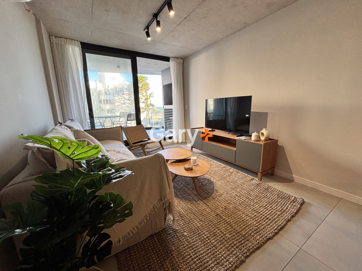 Apartamento ID.26189 - Apartamento de 2 dormitorios en alquiler, Playa Brava Punta del Este