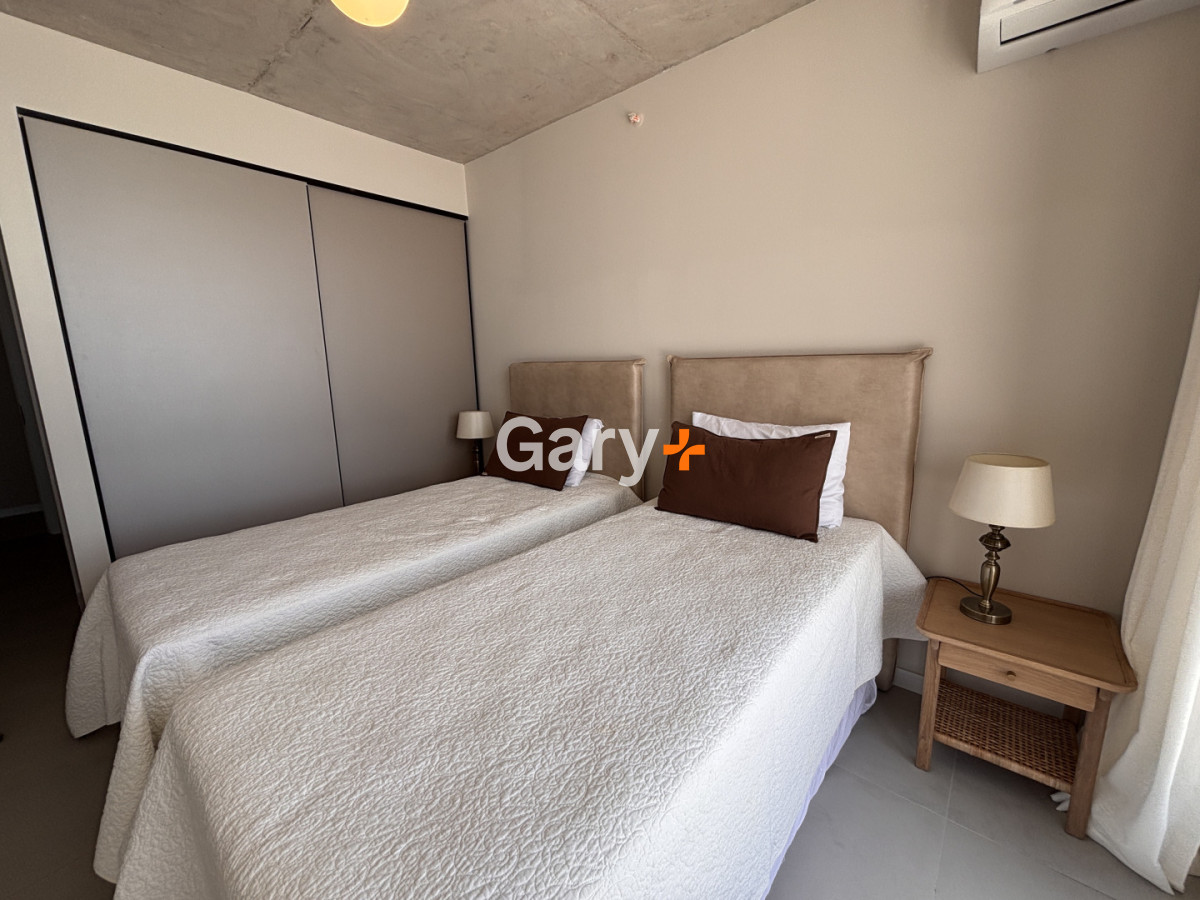 Apartamento ID.27050 - Penthouse de 3 dormitorios en venta, Punta del Este