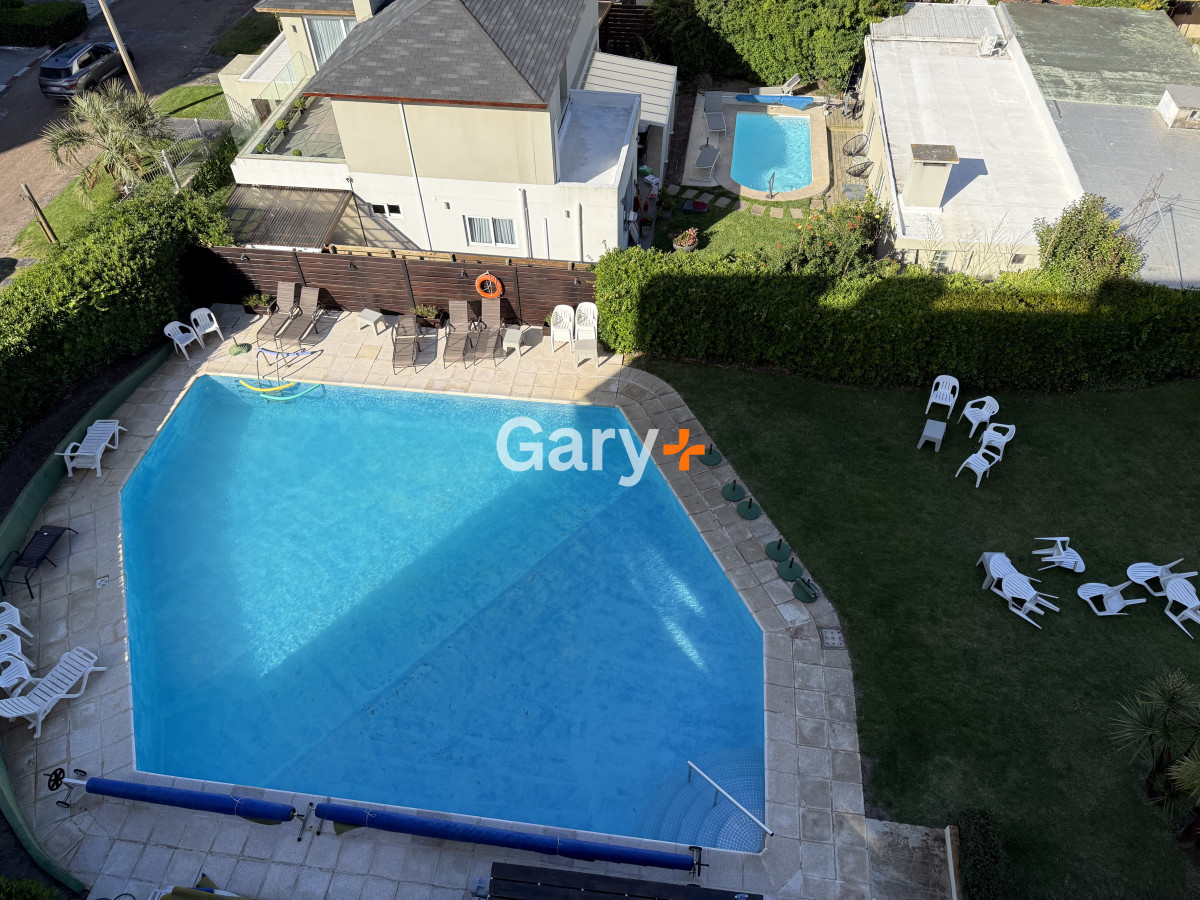 Apartamento ID.708 - Apartamento en venta Playa Mansa frente al mar  2 dormitorios