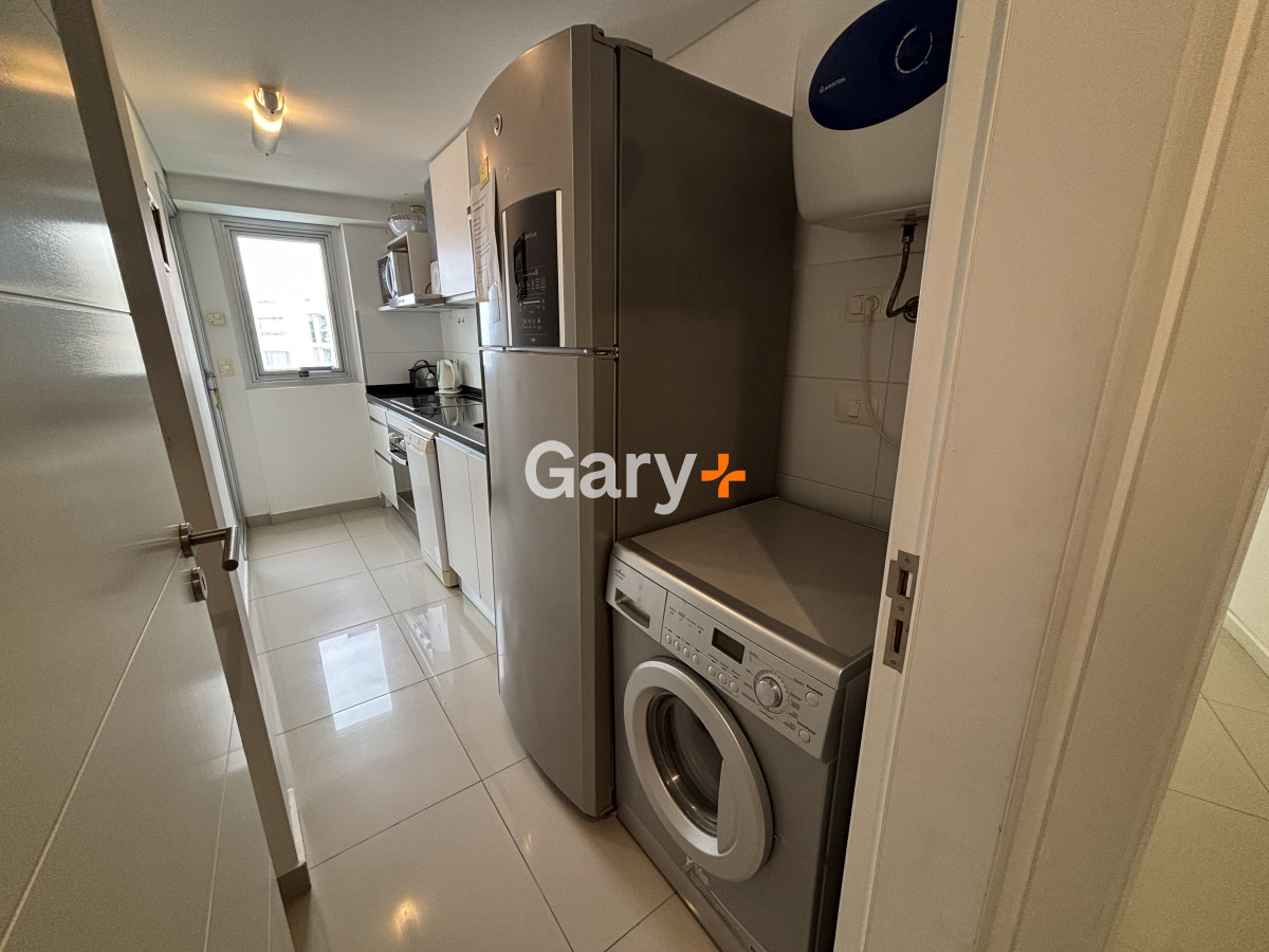 Apartamento ID.3600 - Apartamento en venta y alquiler temporario  3 dormitorios en Playa Brava, Punta del Este