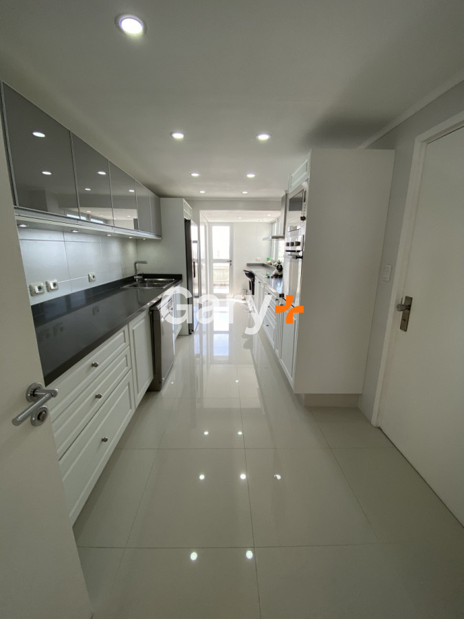 Apartamento ID.555 - Espectacular Penthouse en Alquiler y venta Fte al puerto