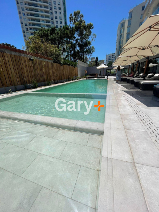 Apartamento ID.27050 - Penthouse de 3 dormitorios en venta, Punta del Este