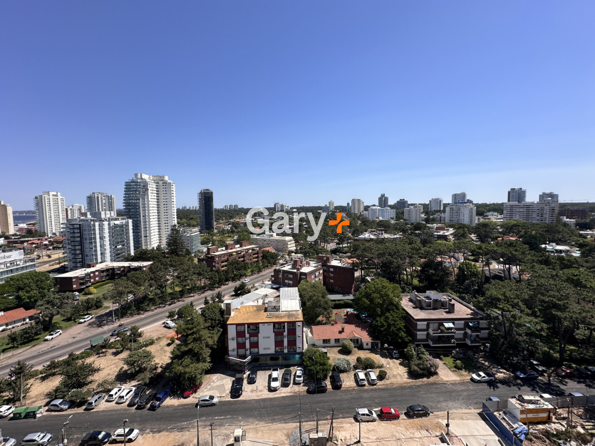 Apartamento ID.28637 - Apartamento en venta de 2 dormitorios Punta del Este
