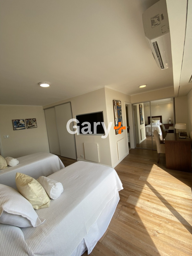 Apartamento ID.555 - Espectacular Penthouse en Alquiler y venta Fte al puerto