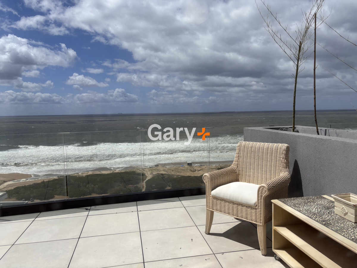 Apartamento ID.27050 - Penthouse de 3 dormitorios en venta, Punta del Este
