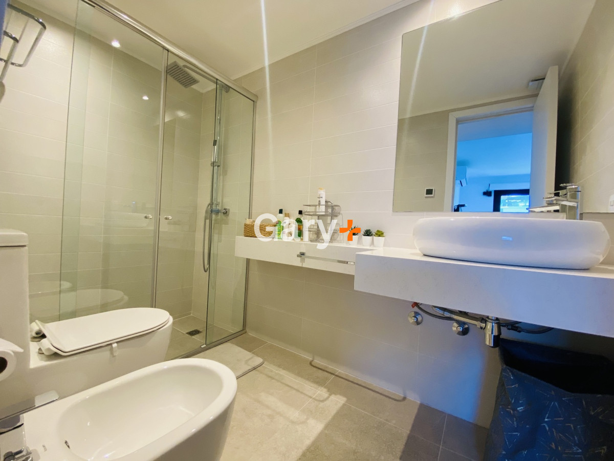 Apartamento ID.27420 - Apartamento en venta de 3 dormitorios en Punta del Este, peninsula frente al mar