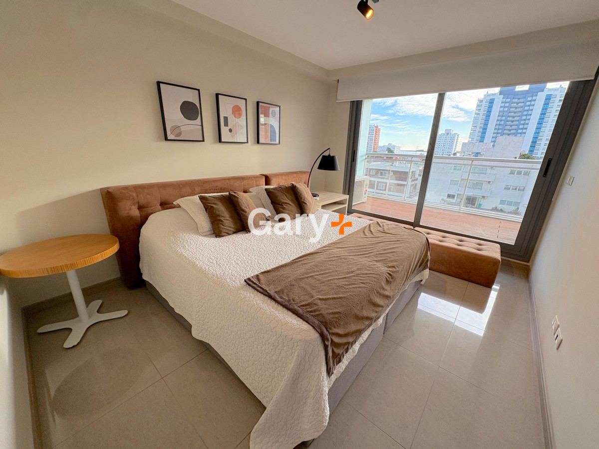 Apartamento ID.28799 - Apartamento de 1 dormitorio y medio en venta en Aidy Gril, Playa Brava y Mansa Punta del Este