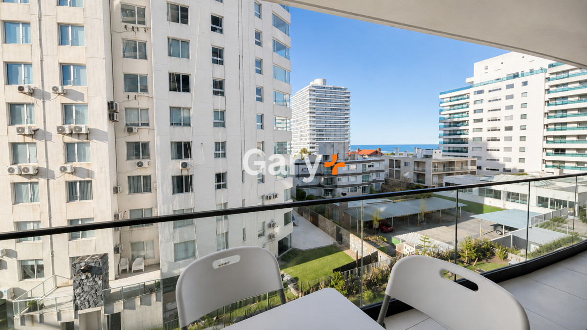 Apartamento ID.26196 - Apartamento de 2 dormitorios en alquiler temporal, Playa Brava Punta del Este