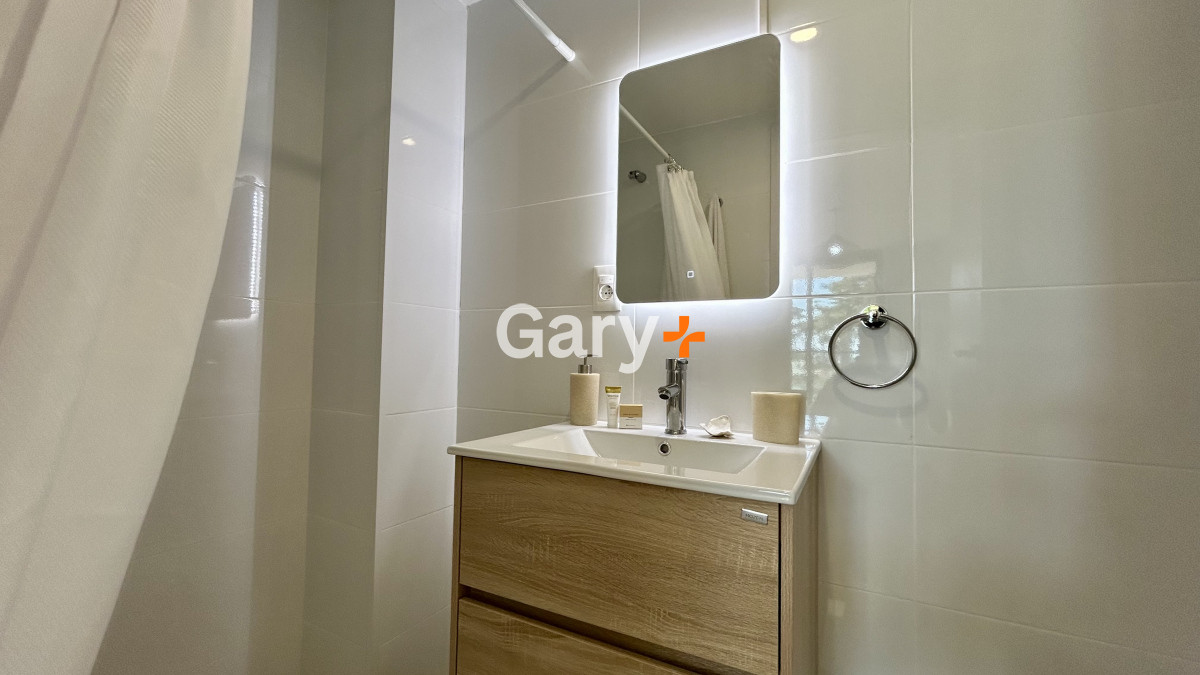 Apartamento ID.25146 - Apartamento en venta en Playa Mansa, 2 dormitorios 