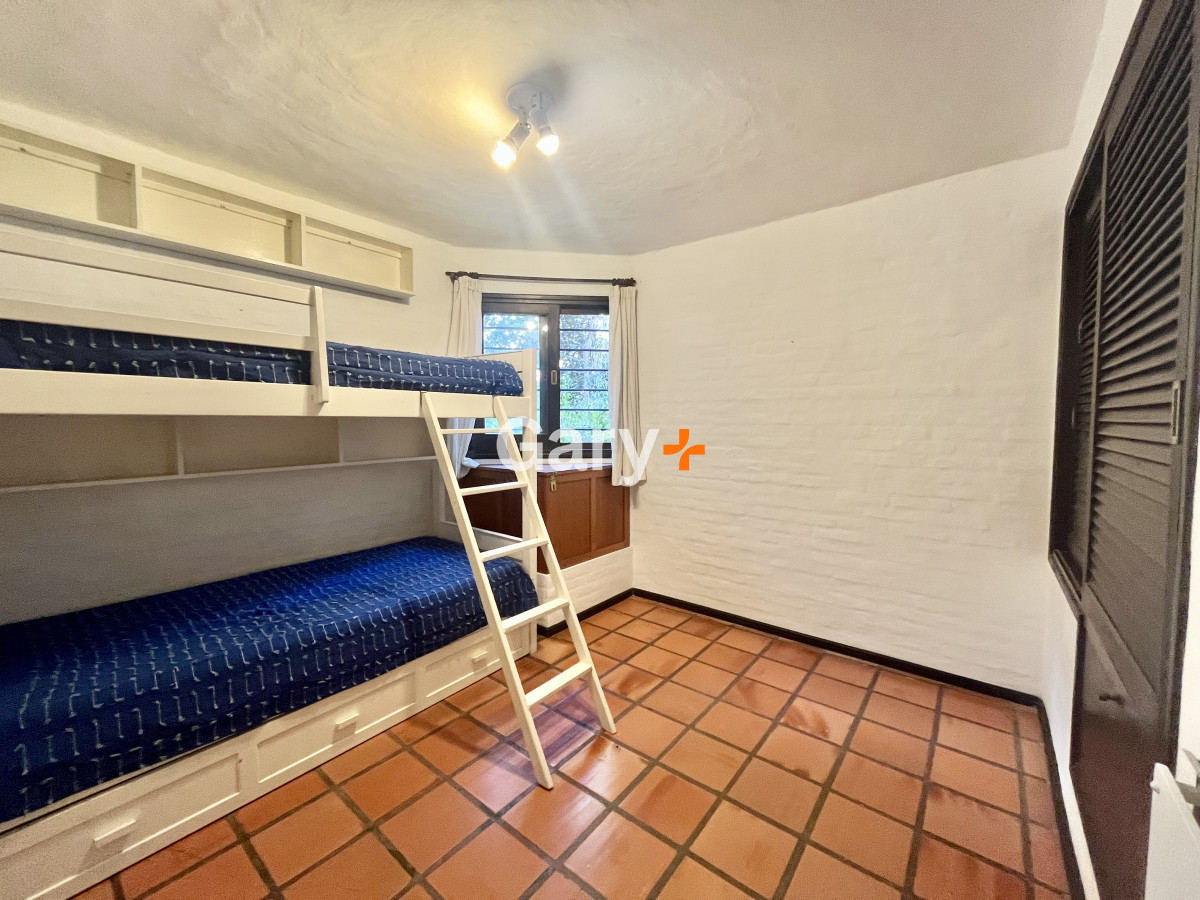 Apartamento ID.28454 - Apartamento - casa en venta en Punta del Este con 3 dormitorios