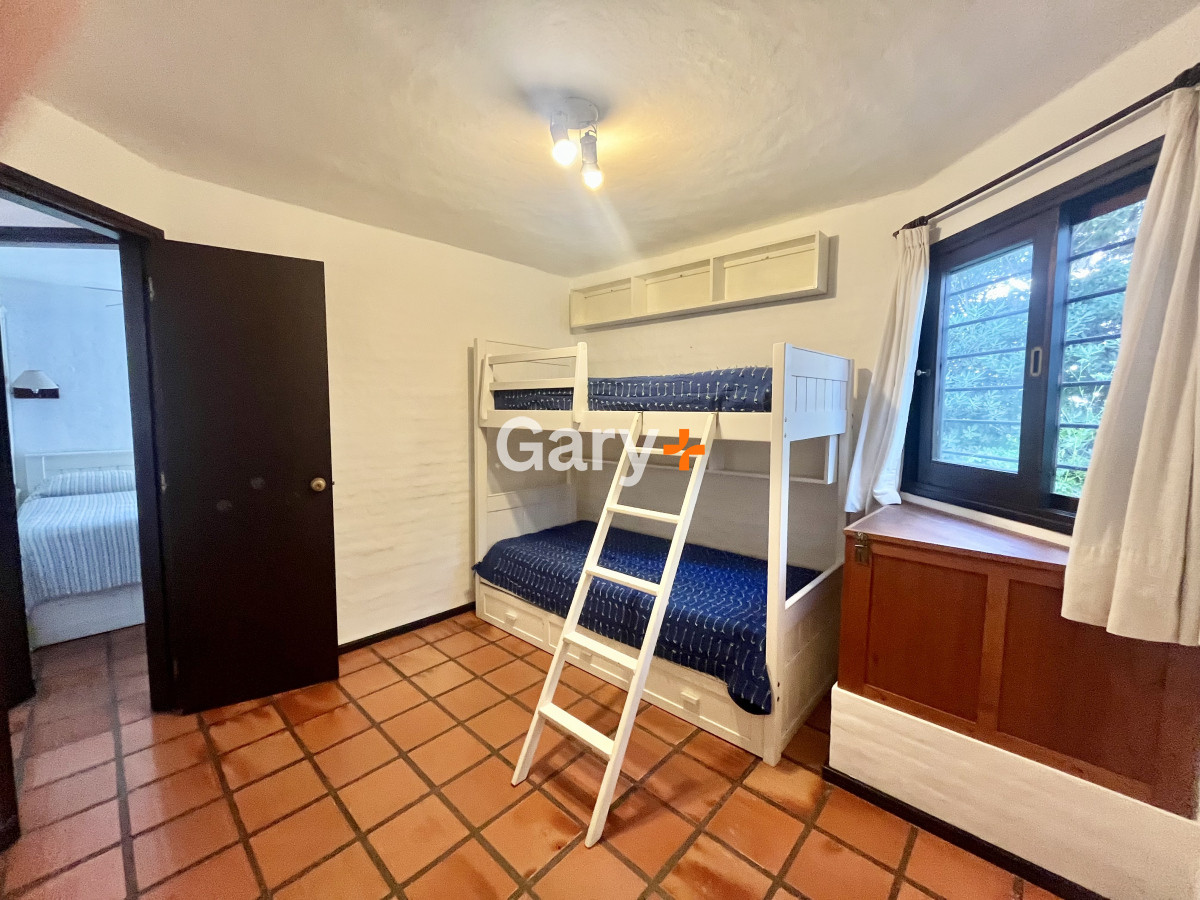 Apartamento ID.28454 - Apartamento - casa en venta en Punta del Este con 3 dormitorios