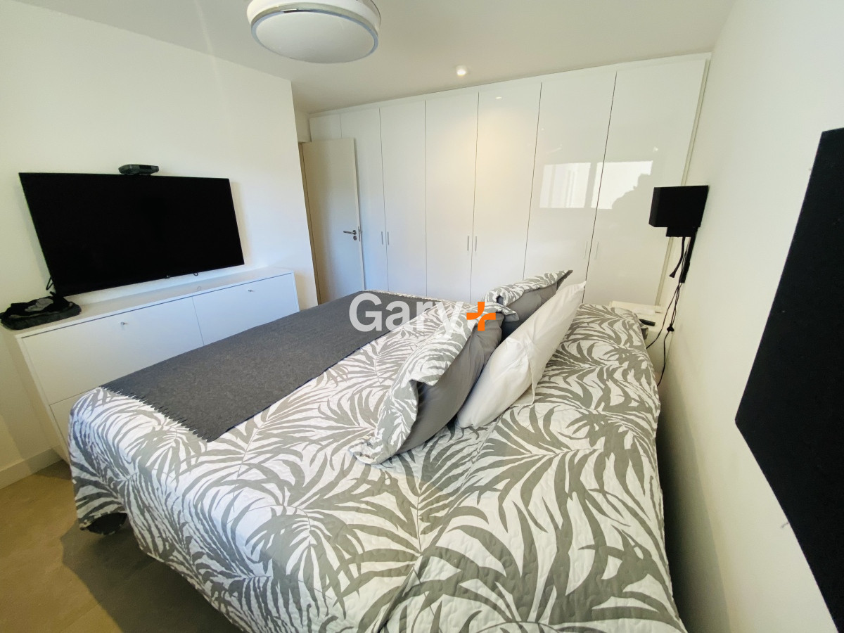Apartamento ID.27420 - Apartamento en venta de 3 dormitorios en Punta del Este, peninsula frente al mar