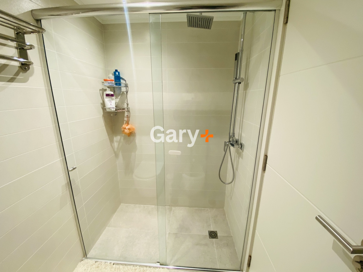 Apartamento ID.27420 - Apartamento en venta de 3 dormitorios en Punta del Este, peninsula frente al mar