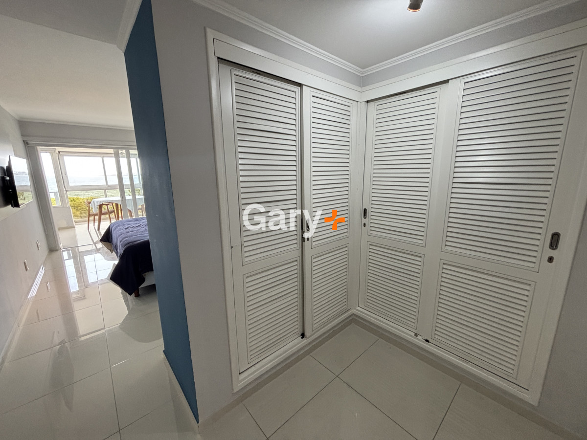 Apartamento ID.11196 - Apartamento de 2 dorm. - frente a playa mansa punta del este 