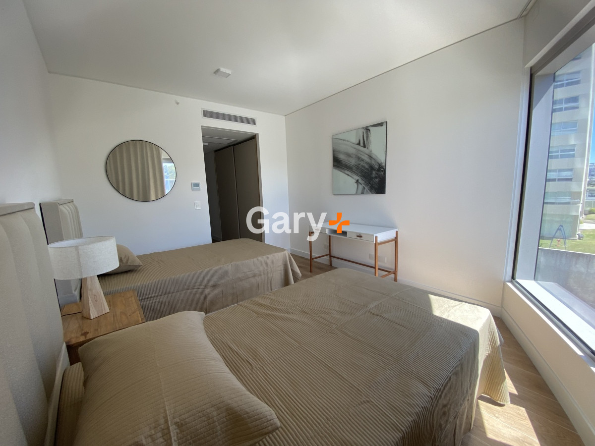 Apartamento ID.27358 - Apartamento de 2 dormitorios en venta, Punta del Este