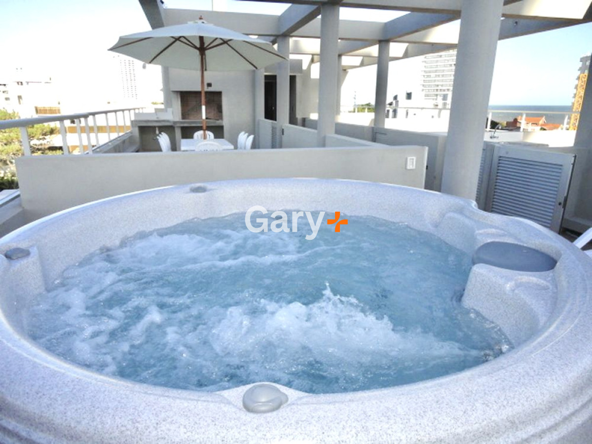 Apartamento ID.15766 - Apartamento de  1 dormitorio en venta  Punta del Este  
