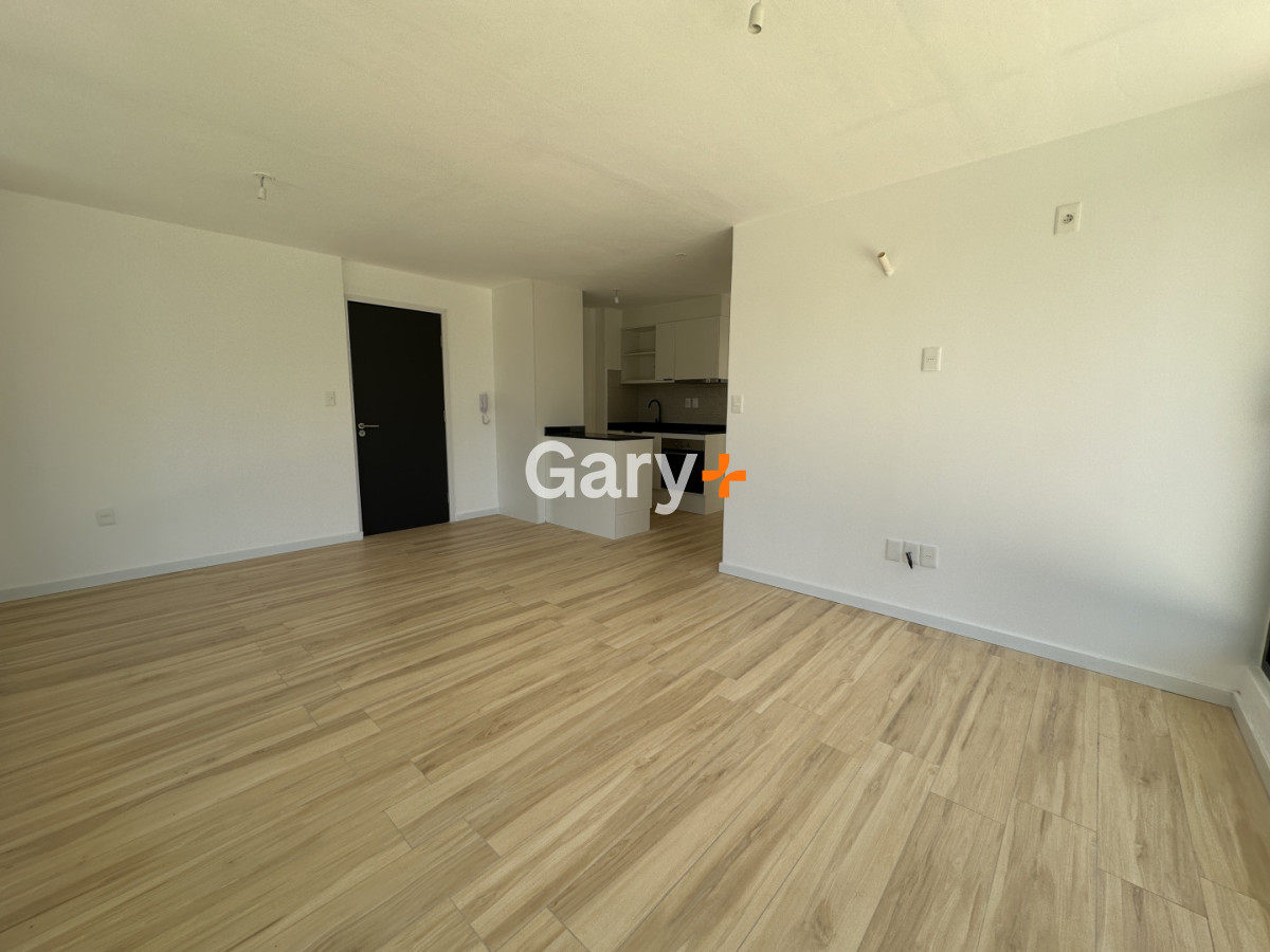 Apartamento ID.28678 - Apartamento en venta de 2 dormitorios, Aidy Grill, Punta del Este.