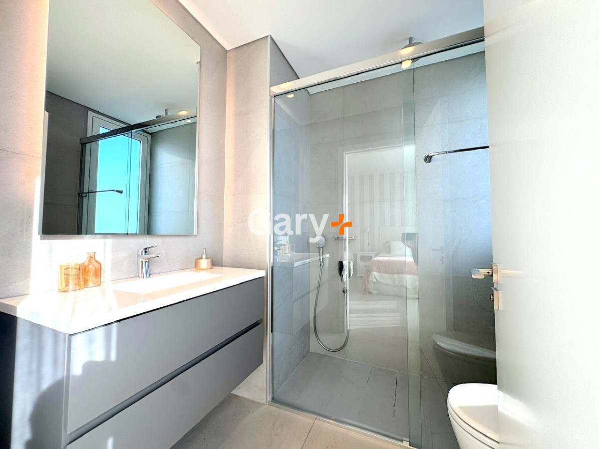 Apartamento ID.28402 - Apartamento 3 dormitorios y dependencia en venta en Punta del Este, Le Parc