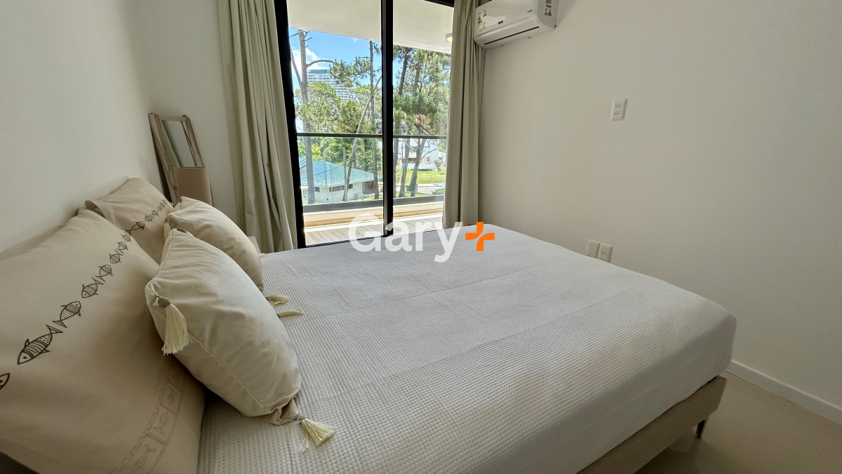 Apartamento ID.25146 - Apartamento en venta en Playa Mansa, 2 dormitorios 