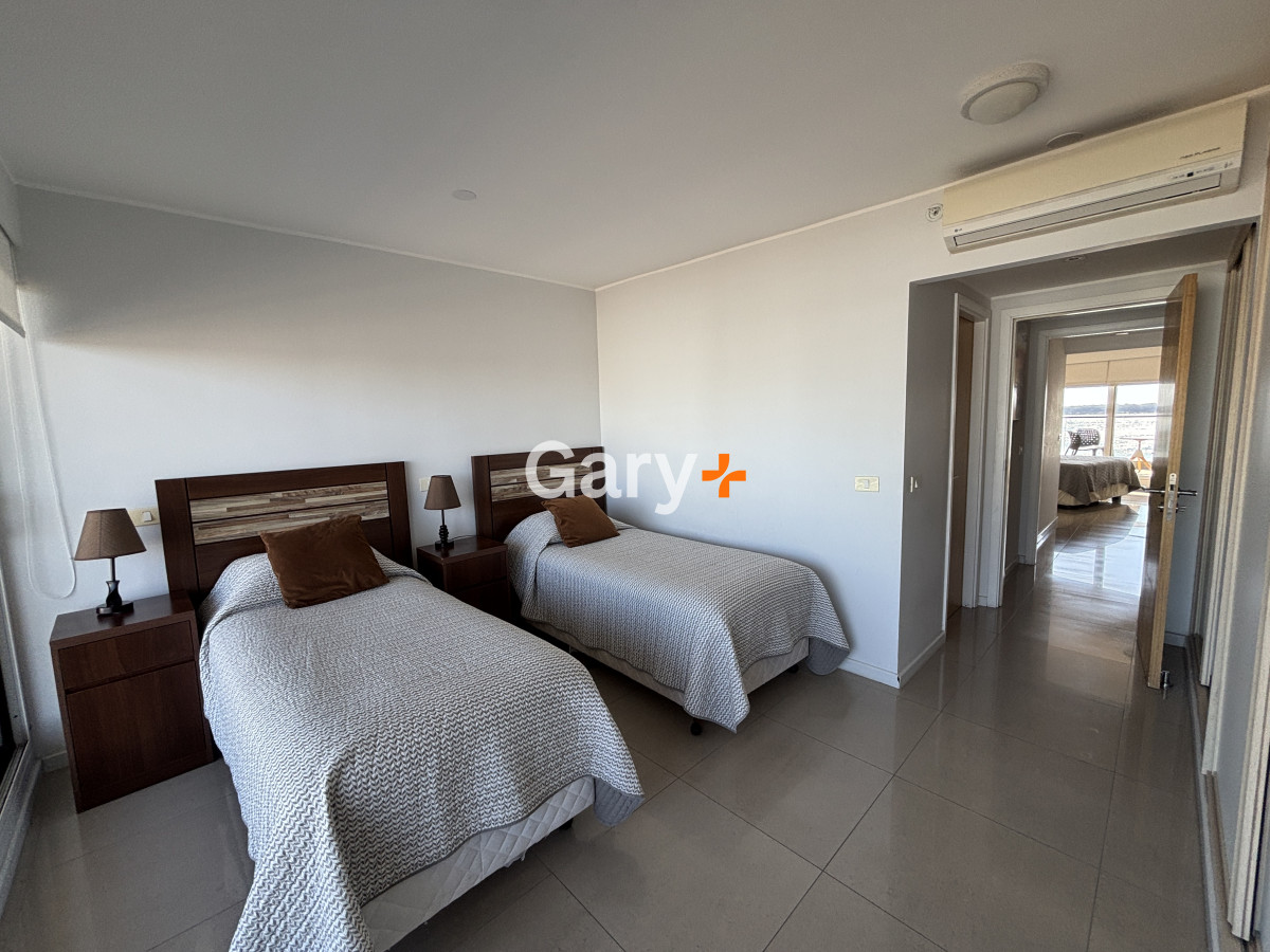 Apartamento ID.4354 - Apartamento en venta Playa Mansa 2 dormitorios