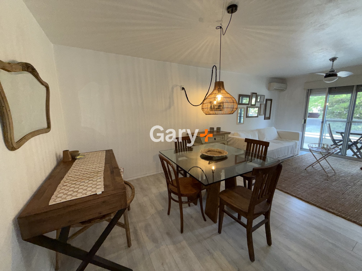 Apartamento ID.28870 - Excelente apartamento de 2 dormitorios con 2 baños 