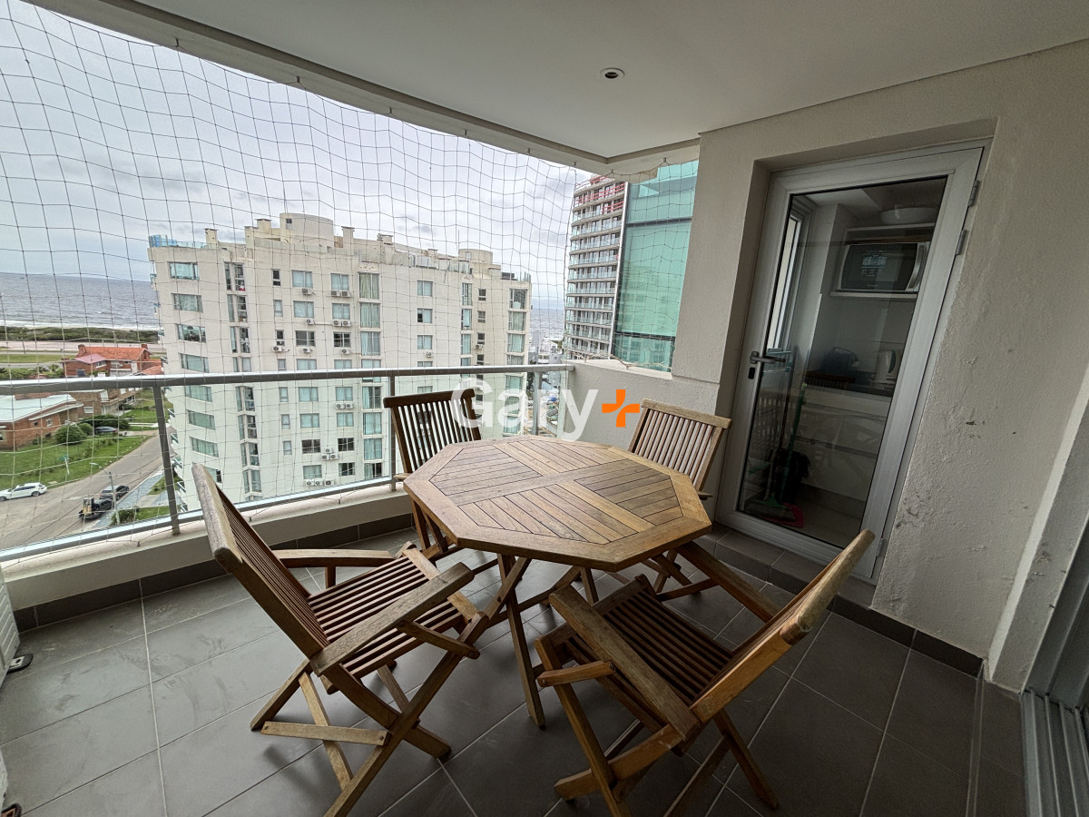 Apartamento ID.3600 - Apartamento en venta y alquiler temporario  3 dormitorios en Playa Brava, Punta del Este