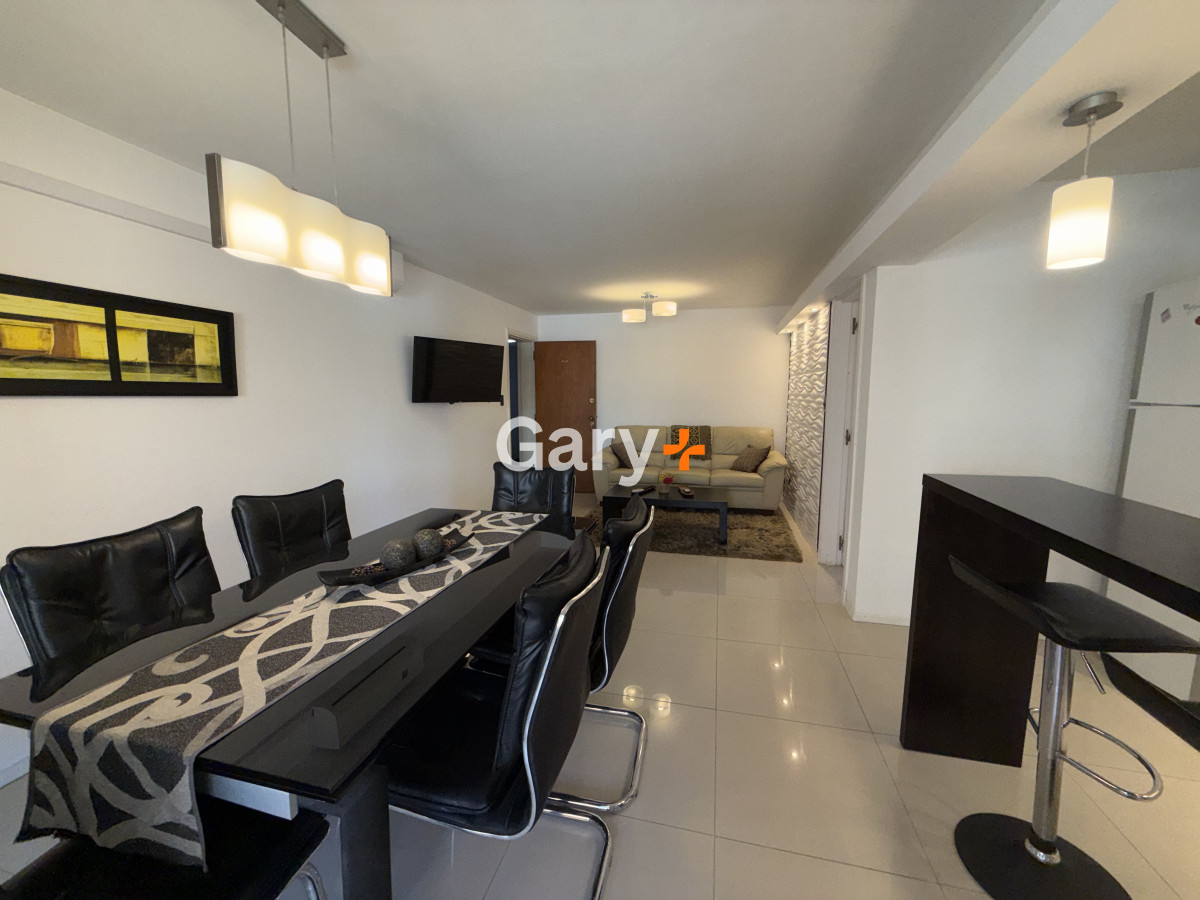 Apartamento ID.708 - Apartamento en venta Playa Mansa frente al mar  2 dormitorios