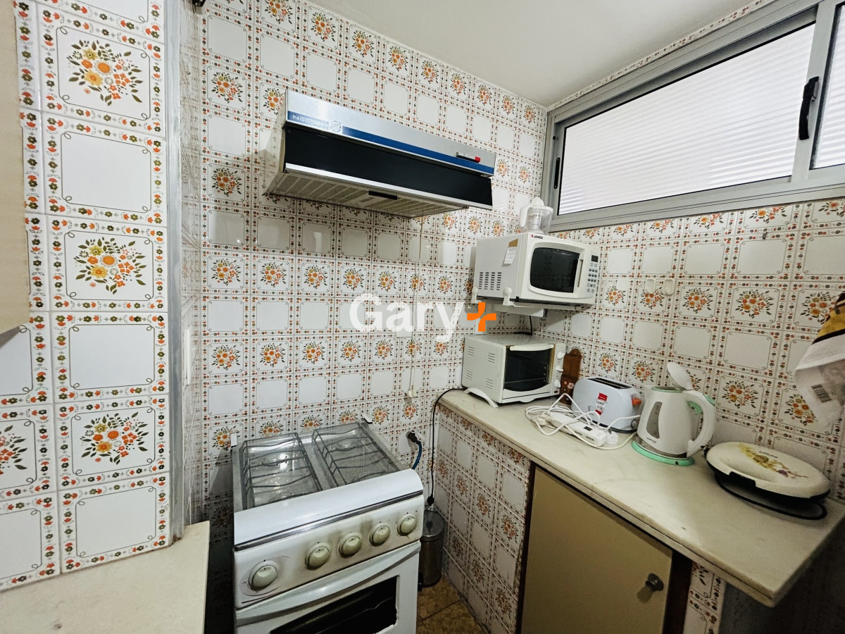 Apartamento ID.27281 - Apartamento de 1 dormitorio en venta frente a playa Brava parada 2.