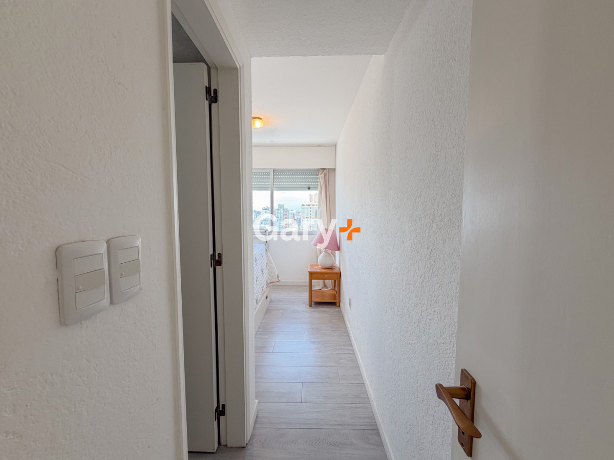 Apartamento ID.18425 - Apartamento en venta, Puerto Punta del Este